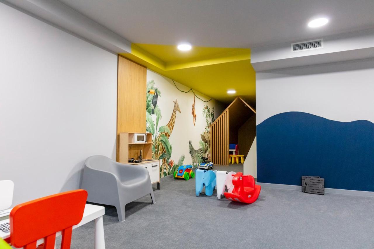 Apartament 7M Z Basenem W Jednym Budynku Klifowa Rewal Bon Turystyczny !!! Free Private Parking Exterior foto